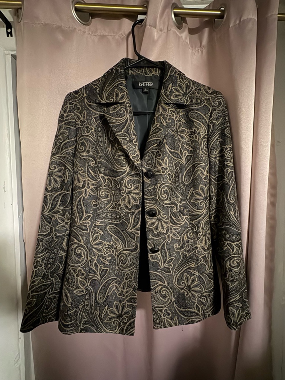 Kasper Black and Gold Paisley Jacquard Blazer